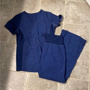 Maternity scrubs